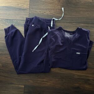 Figs Catarina top/ Zamora high waisted jogger size large- purple jam color